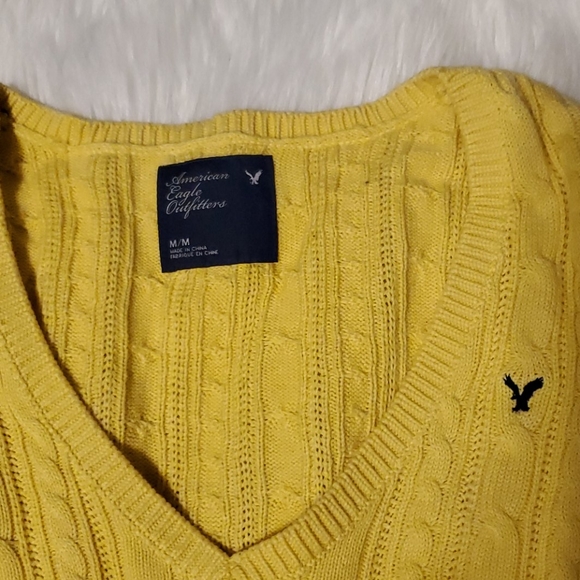 American Eagle Sweater - Picture 4 of 4